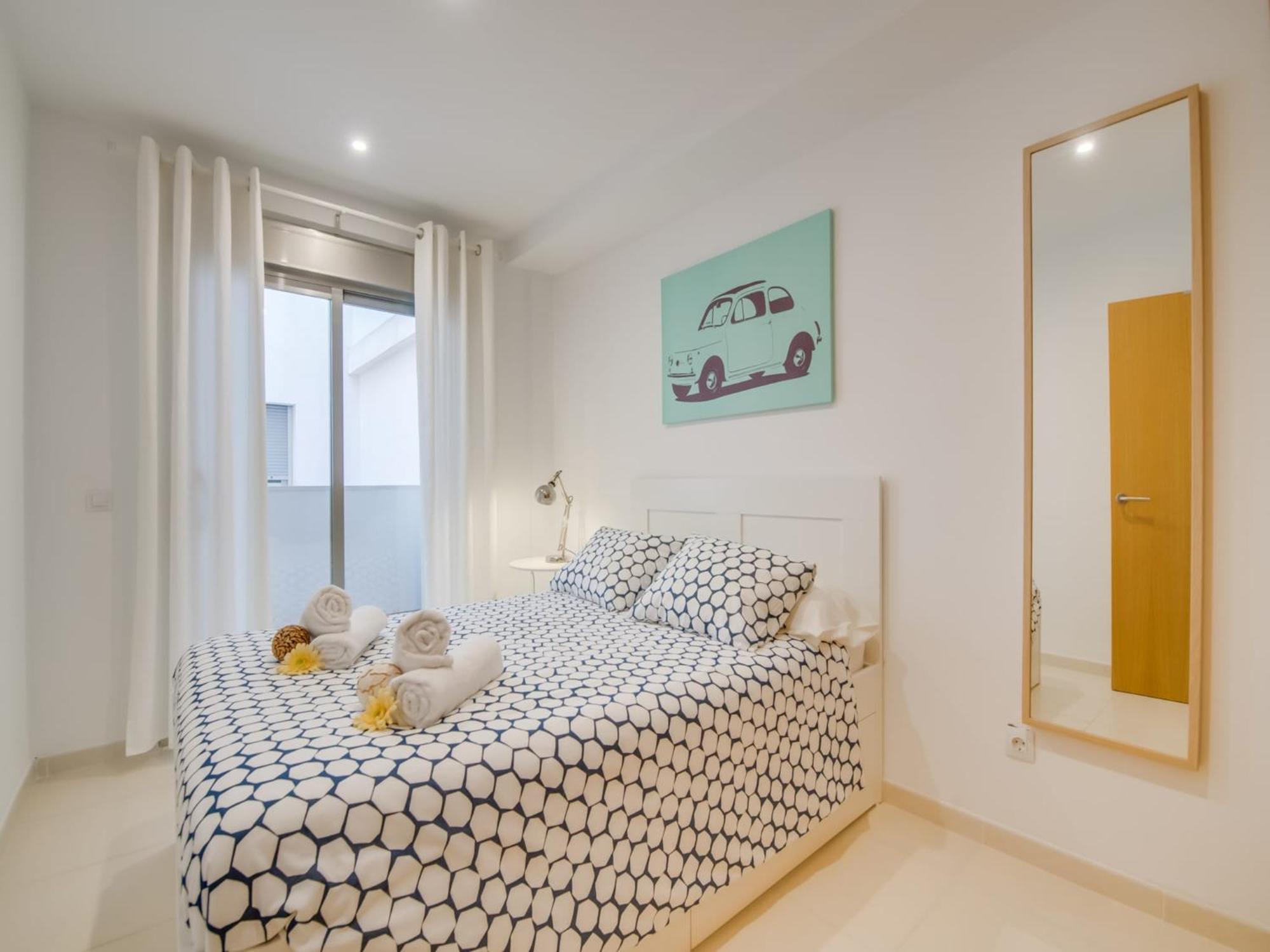 Apartment Bright 350 M From