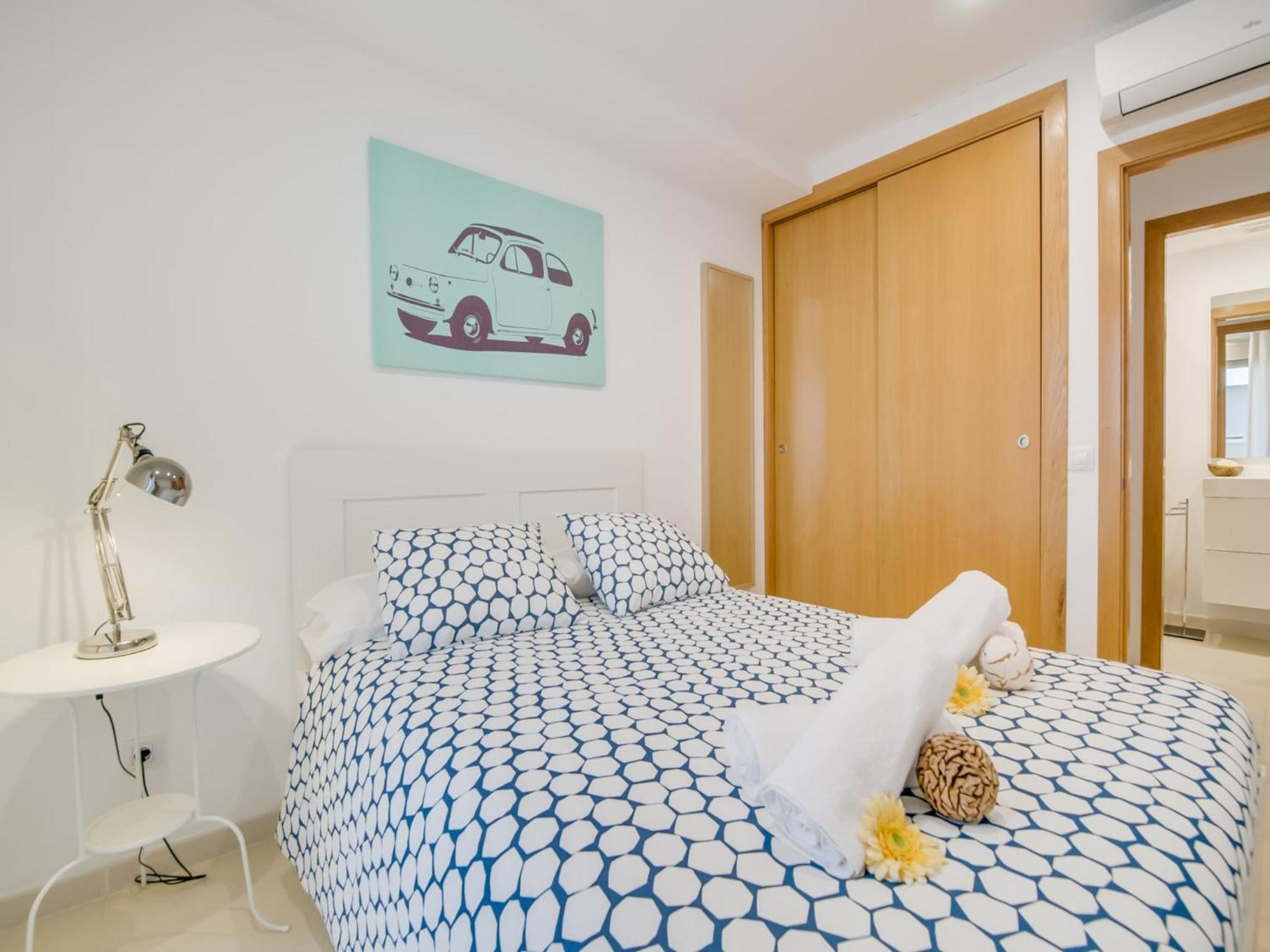 Apartment Bright 350 M From *